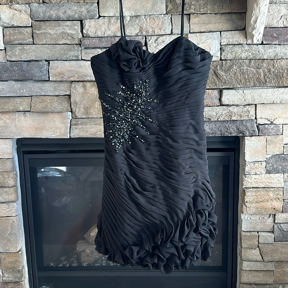 Gail Garrison dress in black, size 6